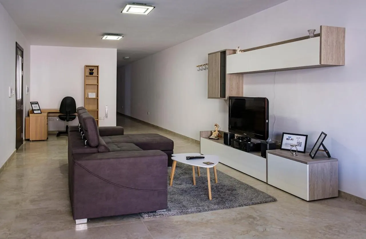Modern 3 Bedroom Apartment In Luqa Malta