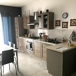  Appartamento - 5 Mins From Airport Malta